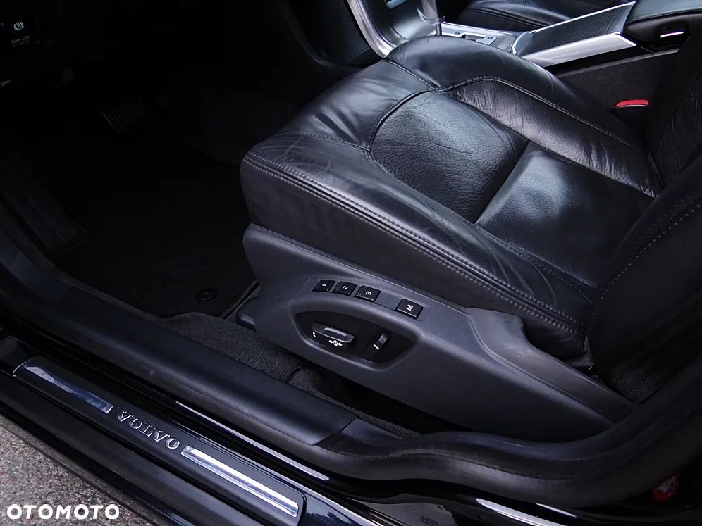 Volvo S60 D3 Geartronic Summum - 33