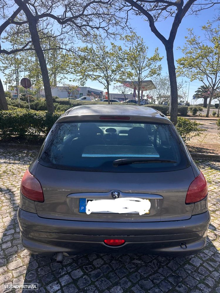 Peugeot 206 1.1 XR - 3