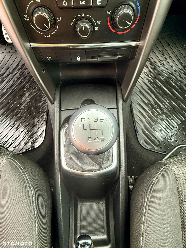 Peugeot 207 CC 1.6 HDi Premium - 31