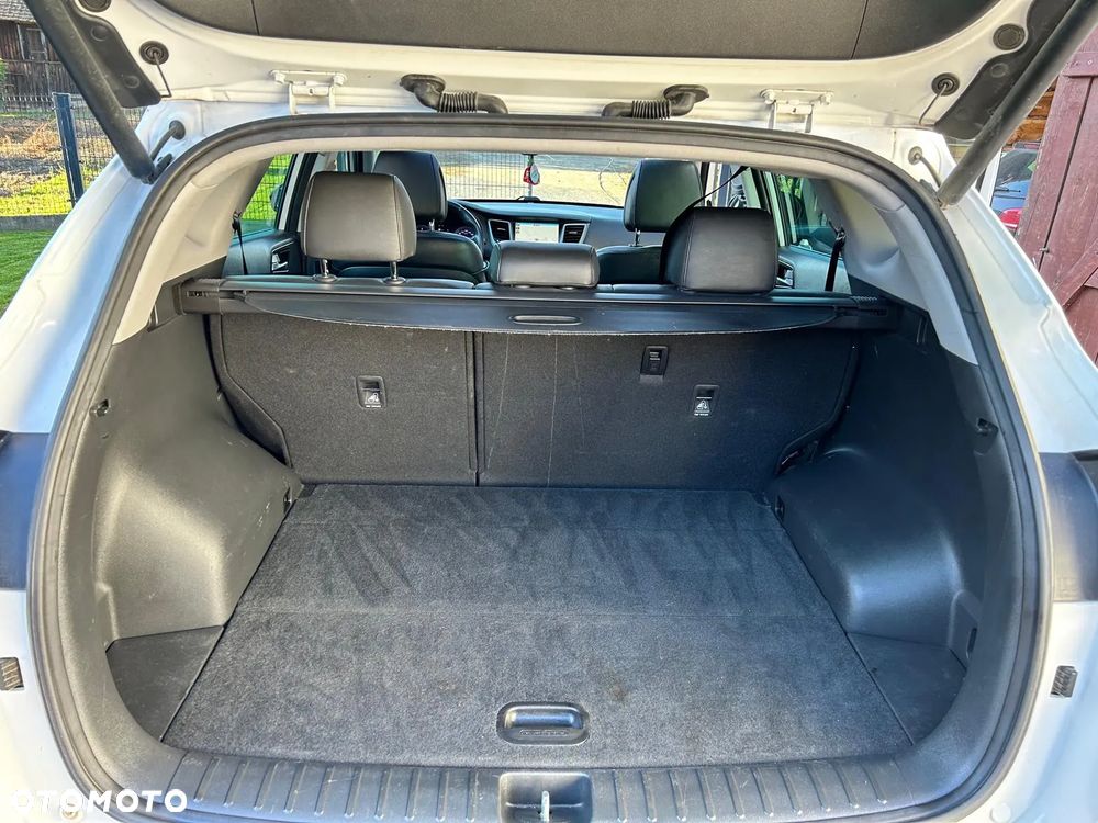 Hyundai Tucson 2.0 CRDi 4WD Automatik Intro Edition - 10