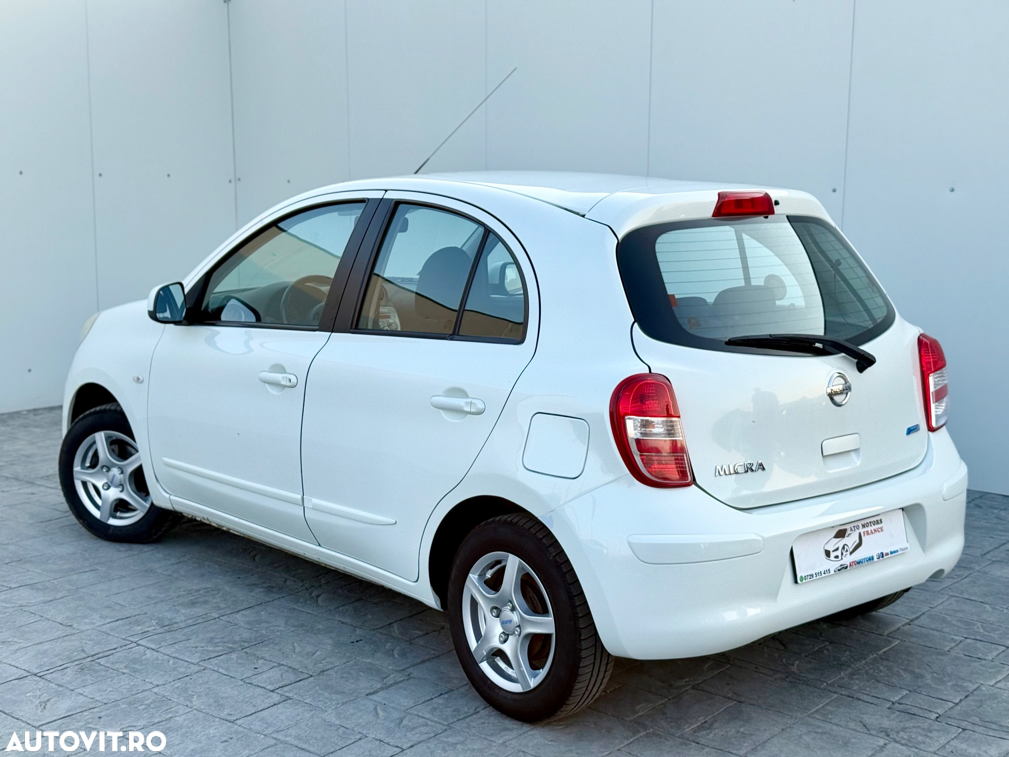 Nissan Micra 1.2 N-TEC - 4