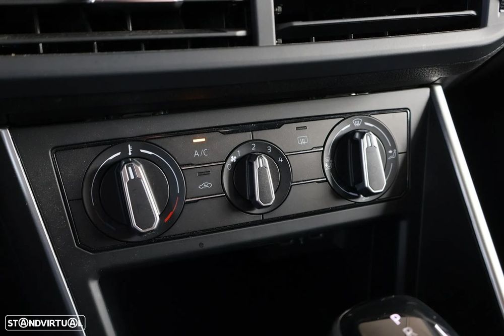 VW Taigo 1.0 TSI Urban DSG - 26