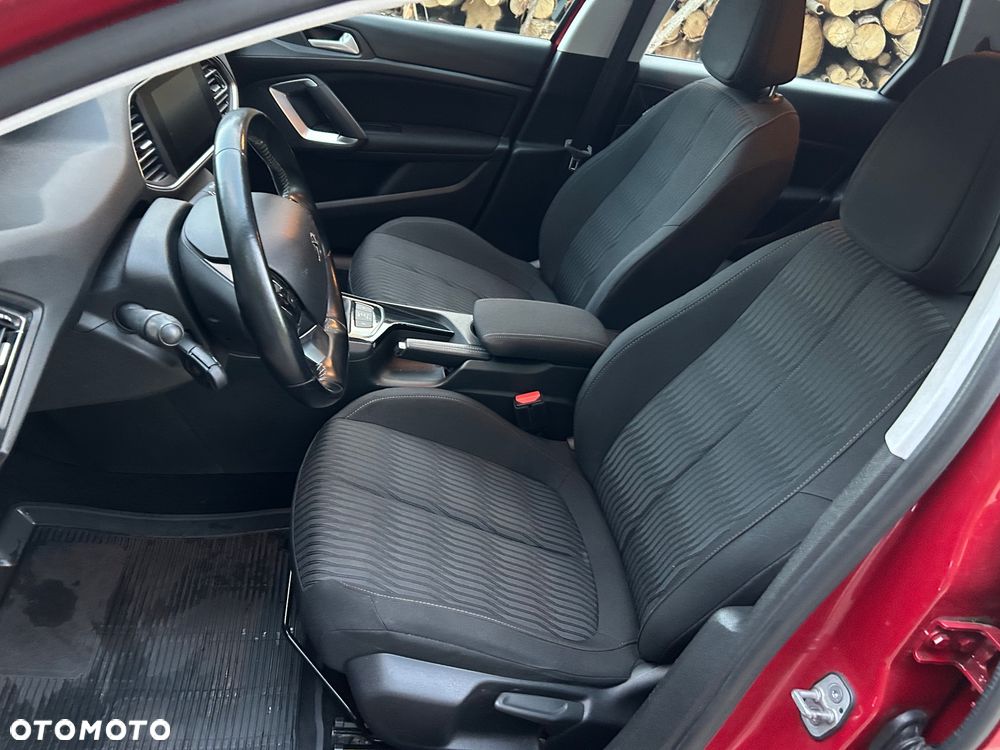 Peugeot 308 1.2 PureTech GPF Active Pack S&S EAT8 - 15