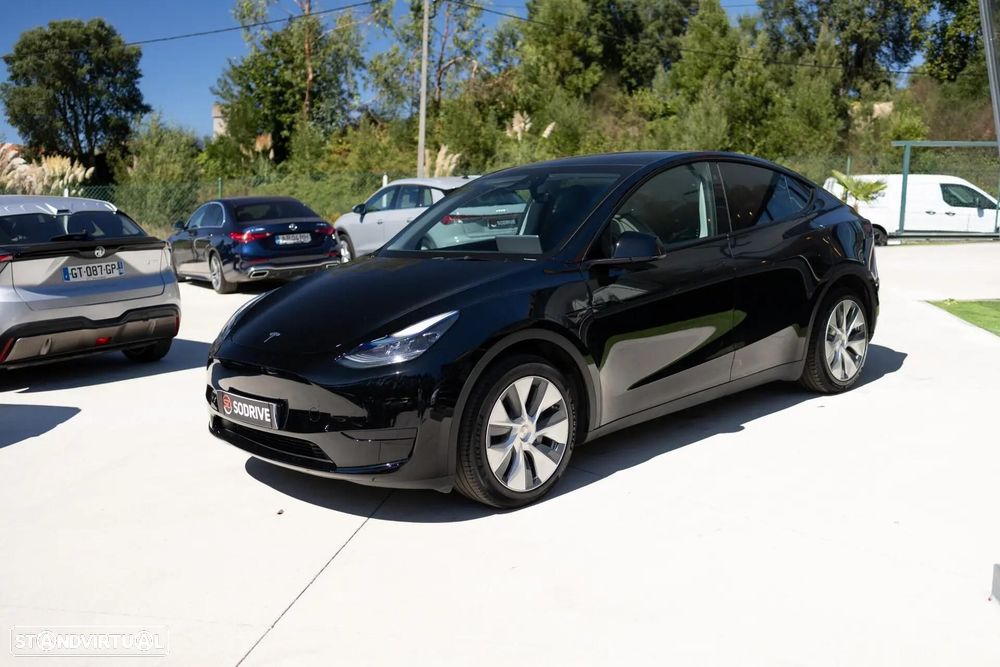 Tesla Model Y Standard - 13
