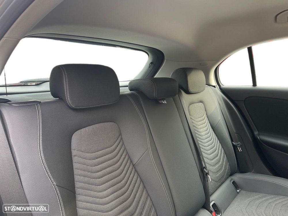 Mercedes-Benz A 200 Standard - 16