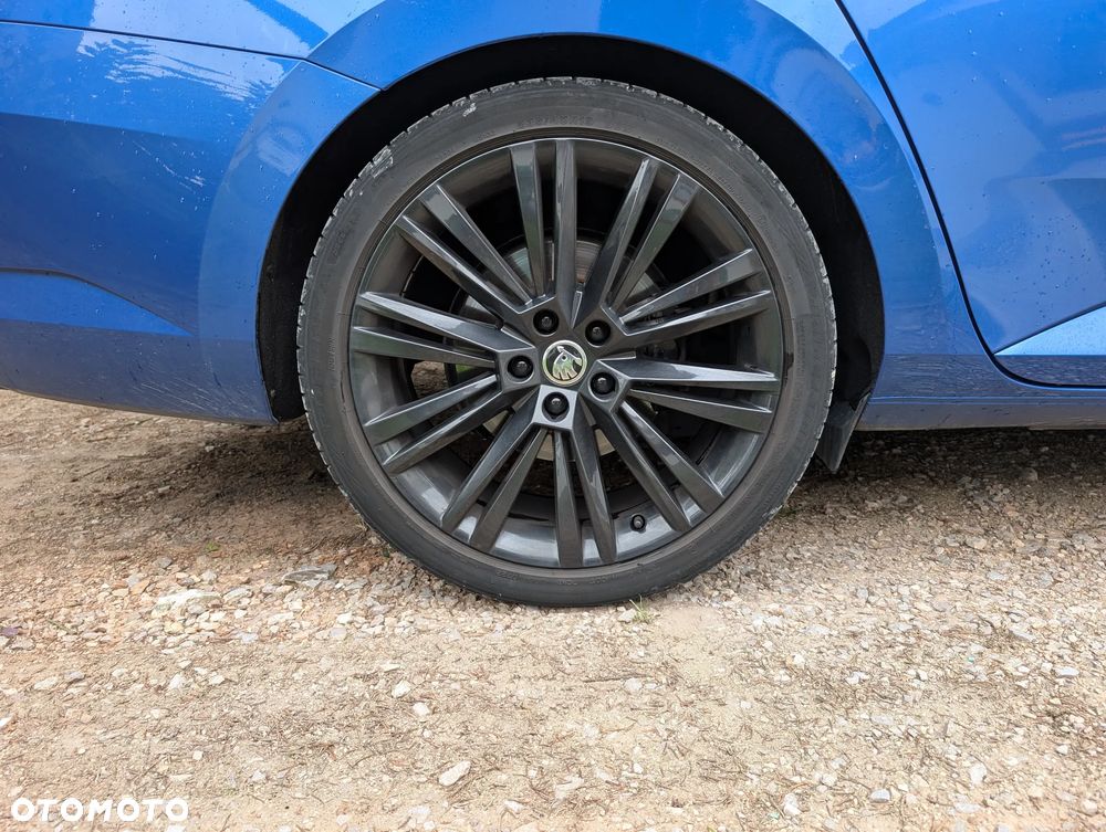 Skoda Superb 2.0 TDI SCR Style DSG - 17