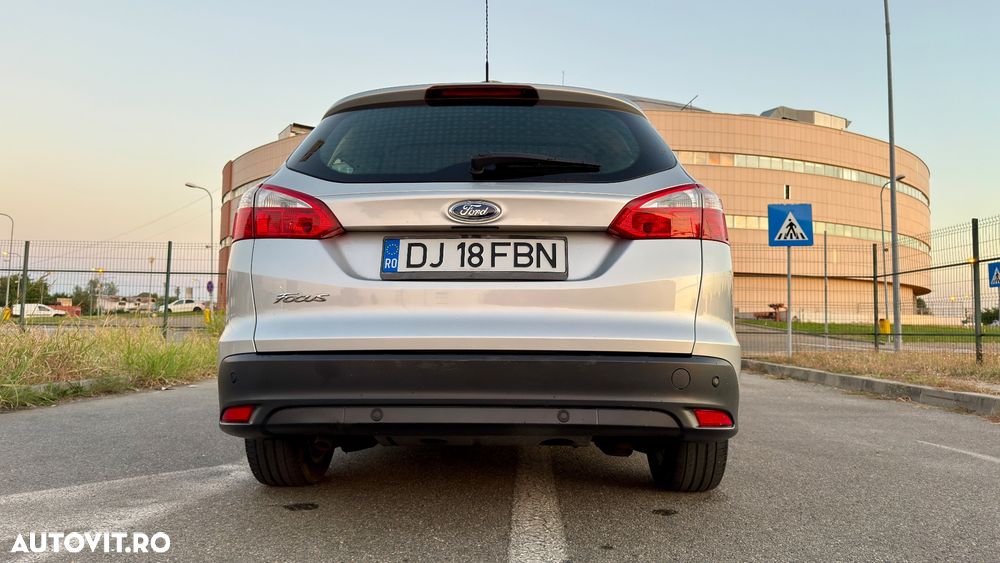 Ford Focus - 10