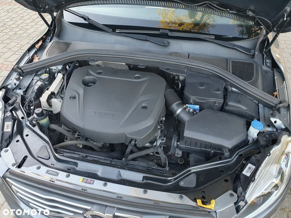 Volvo XC 60 D3 Geartronic Momentum - 21