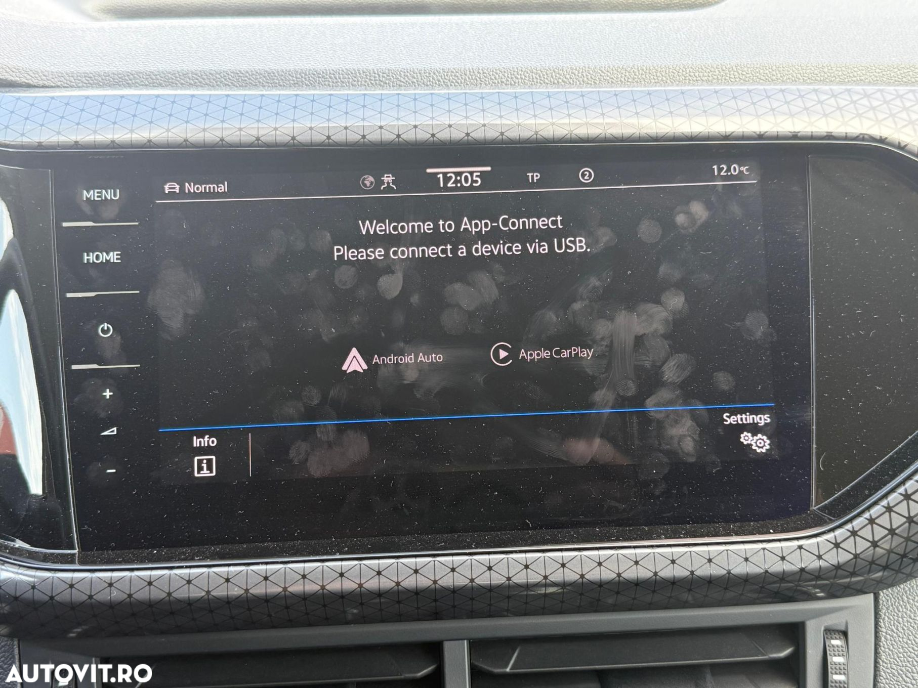 Volkswagen T-Cross - 27