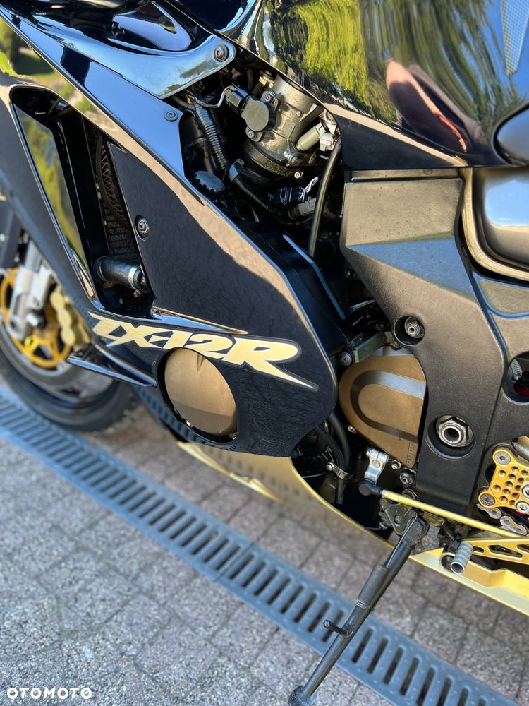 Kawasaki ZX - 22