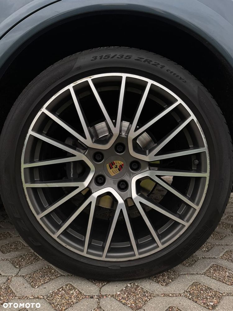 Porsche Cayenne Standard - 23