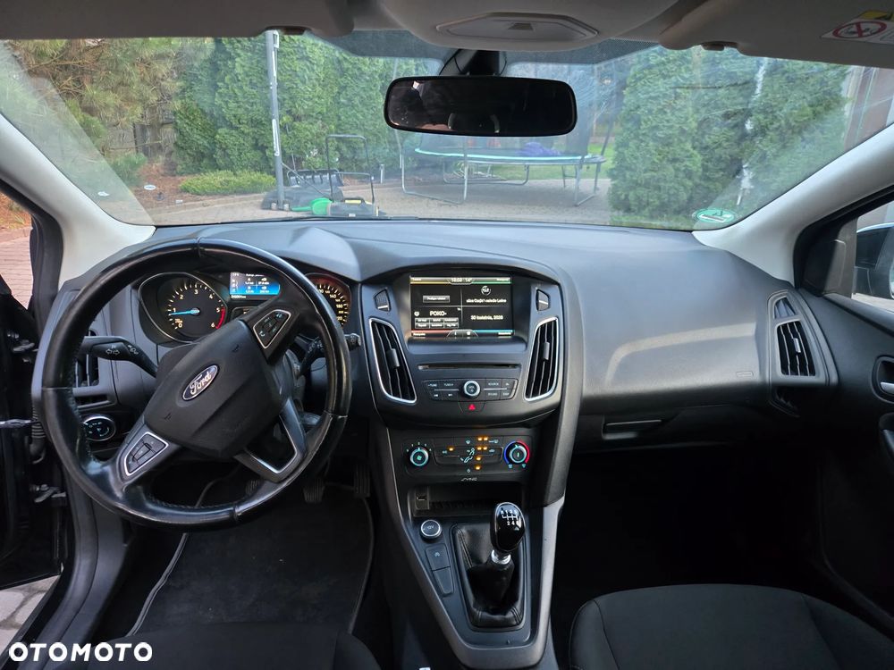 Ford Focus 1.6 TDCi DPF Start-Stopp-System SYNC Edition - 24