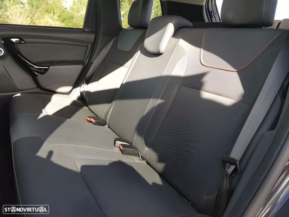 Dacia Duster 1.2 TCe Prestige - 8