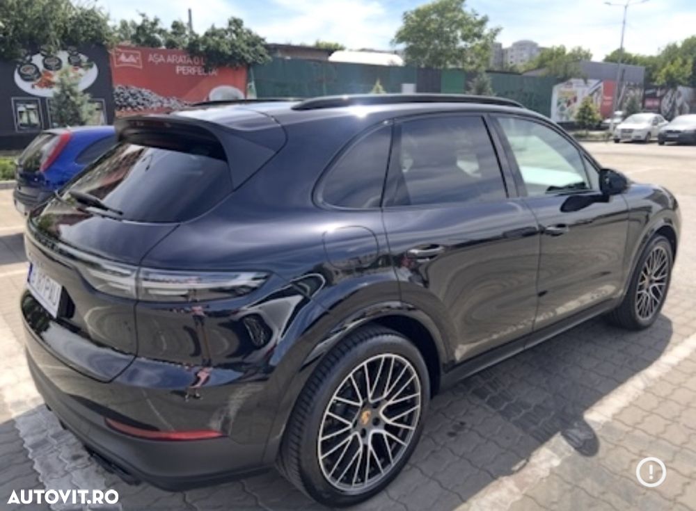 Porsche Cayenne S - 4