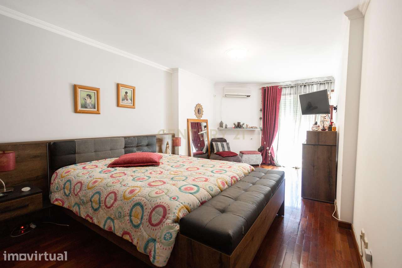 Apartamento T3 com 2 Suites e Terrço-Minde - Grande imagem: 2/24