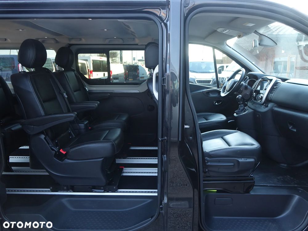 Renault Trafic Grand 1.6 dCi - 9