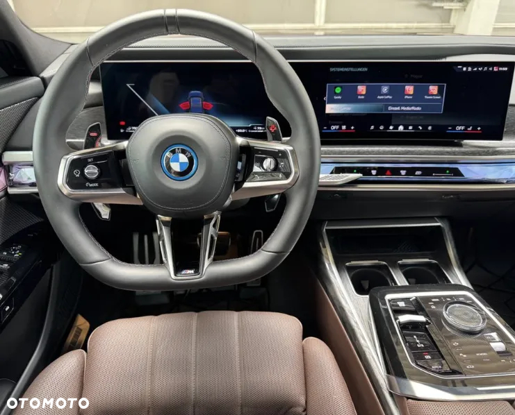 BMW Seria 7 M760e PHEV xDrive sport - 7