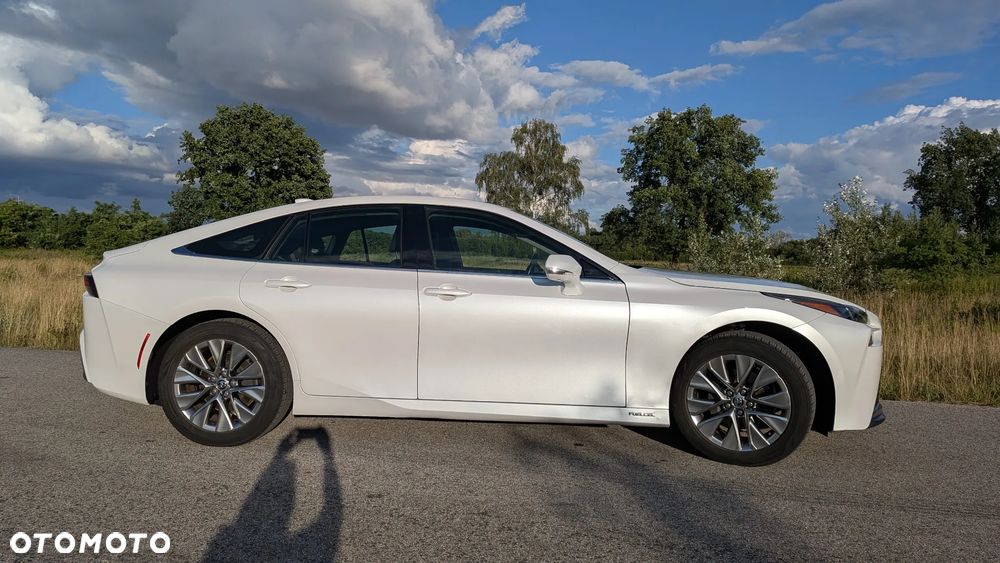 Toyota Mirai Executive - 20