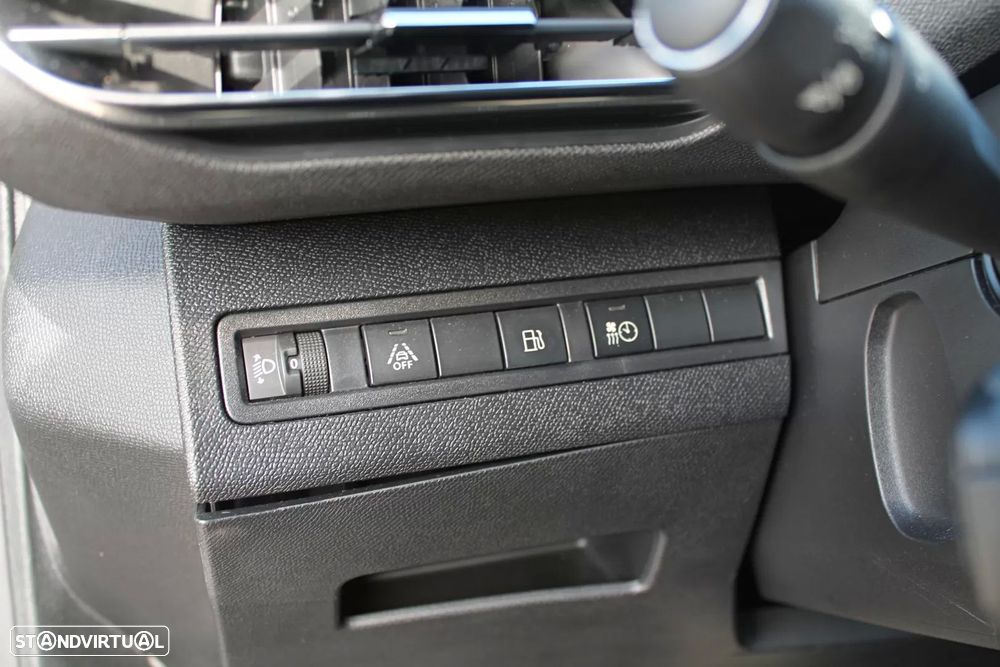Peugeot 3008 1.6 Hybrid Active Pack e-EAT8 — fotografia 12