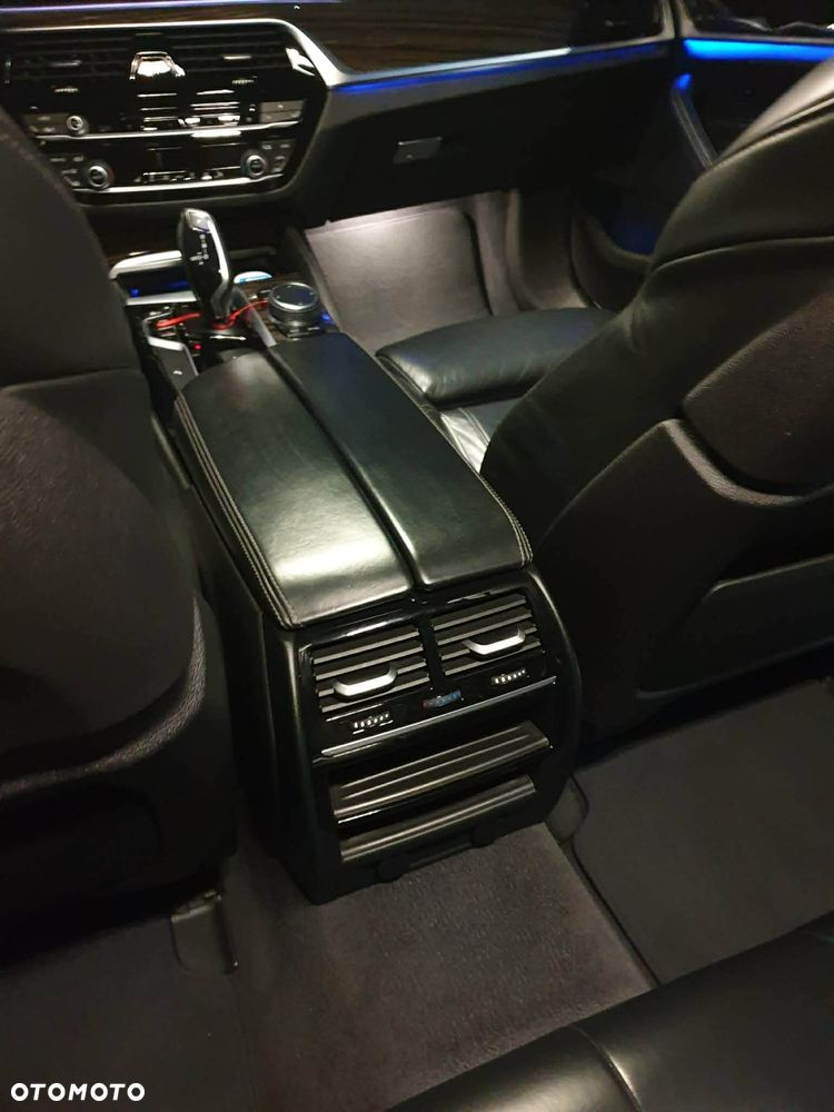 BMW Seria 5 520d - 19