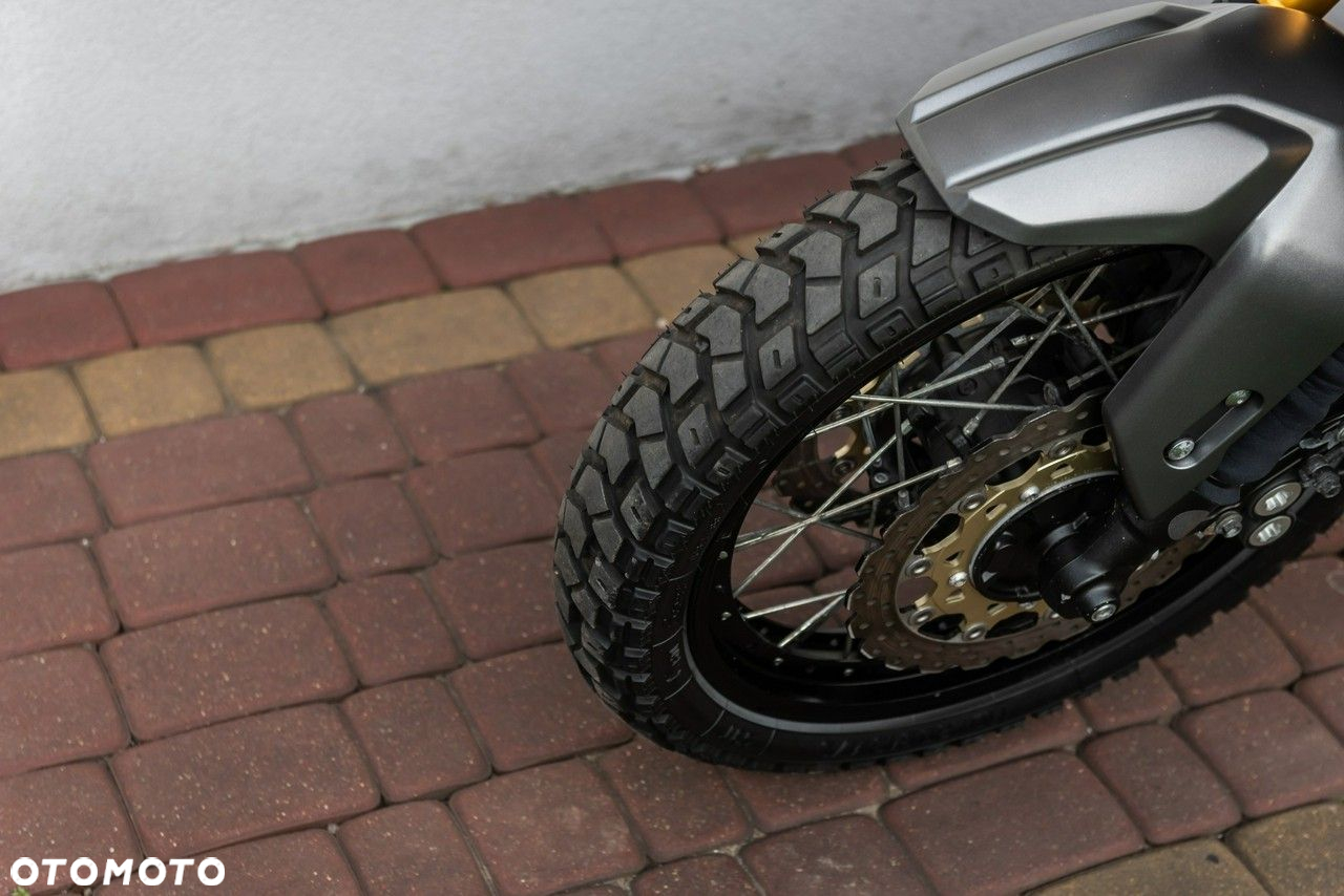 Yamaha XTZ - 7