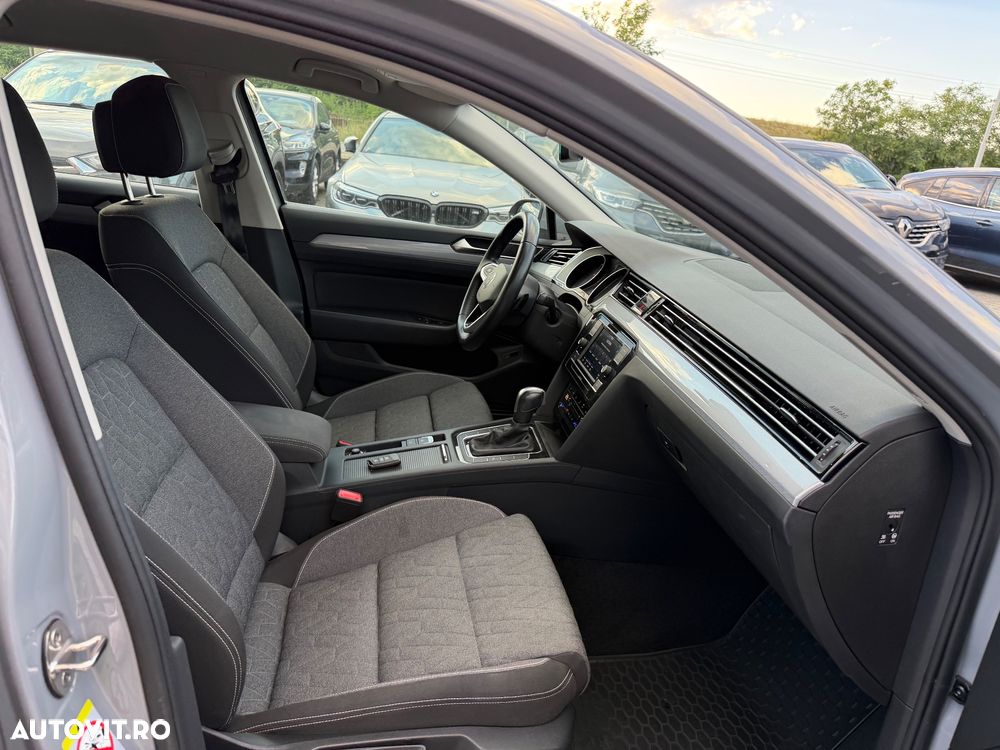 Volkswagen Passat 2.0 TDI DSG Comfortline - 16