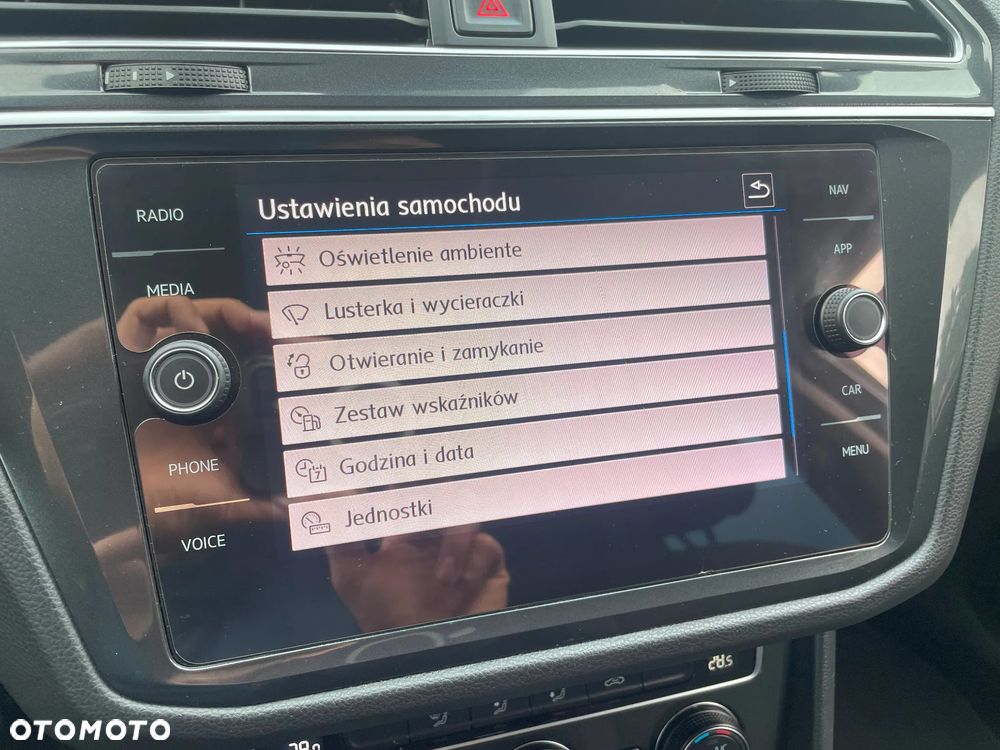 Volkswagen Tiguan - 33