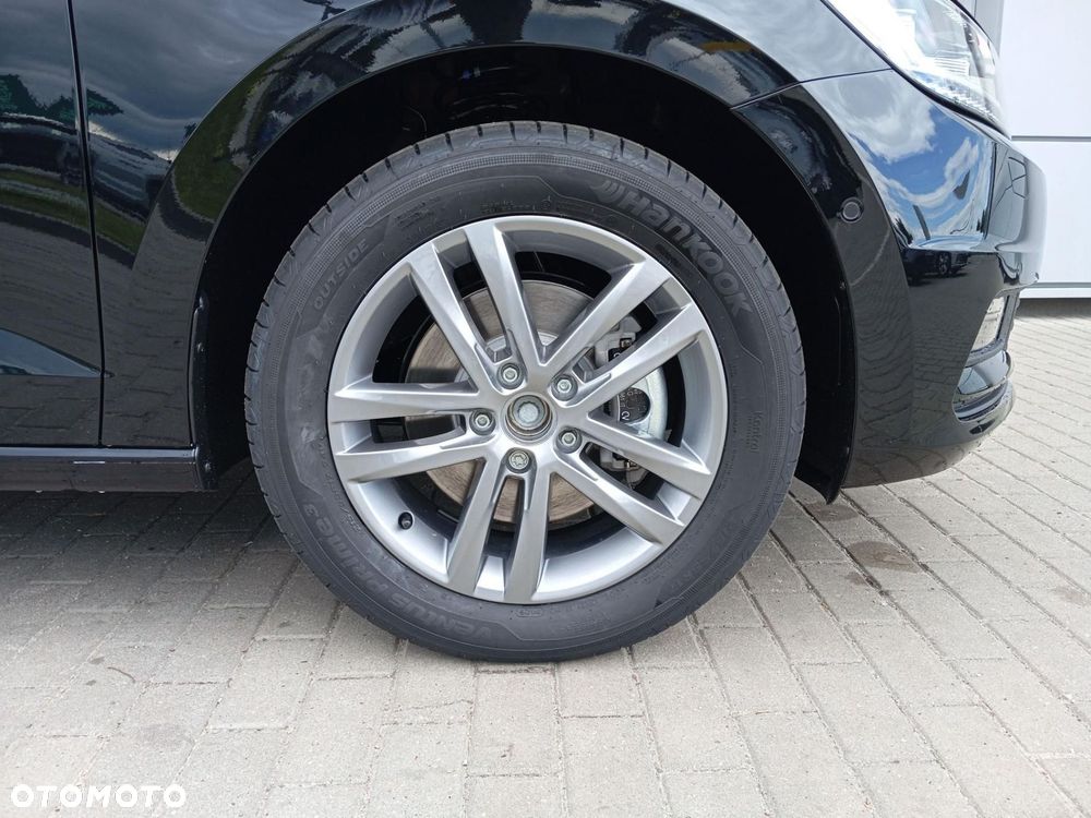 Volkswagen Touran - 15