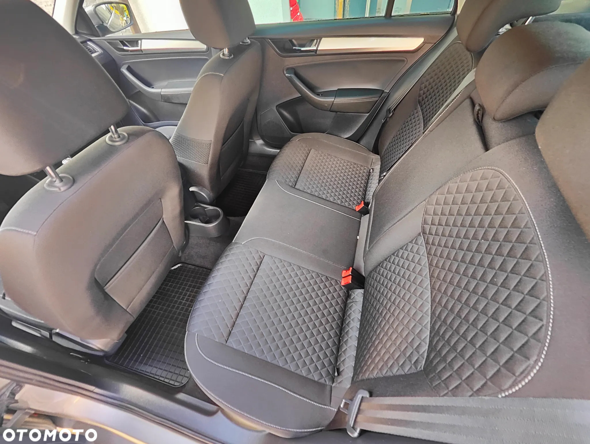 Skoda RAPID Spaceback 1.6 TDI Drive - 15