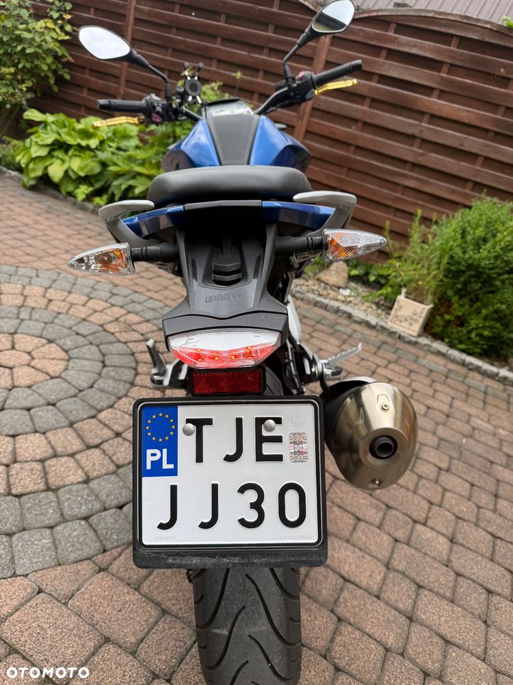 BMW G - 8