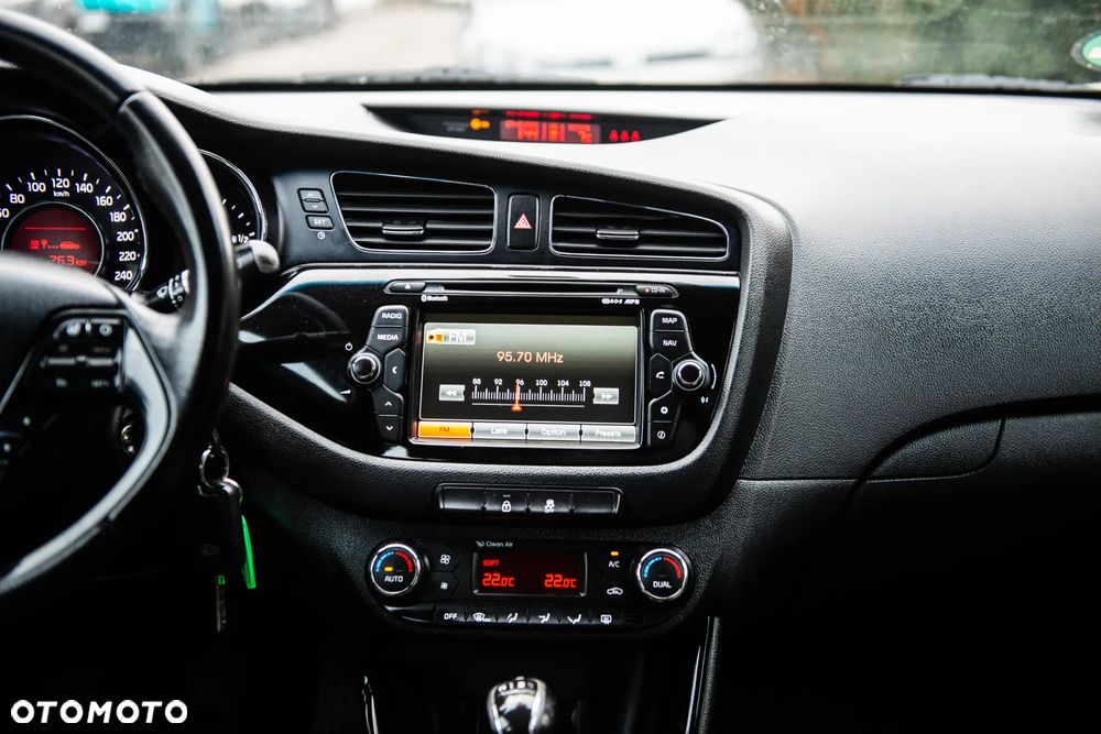 Kia Ceed 1.6 GDI Dream-Team Edition - 31