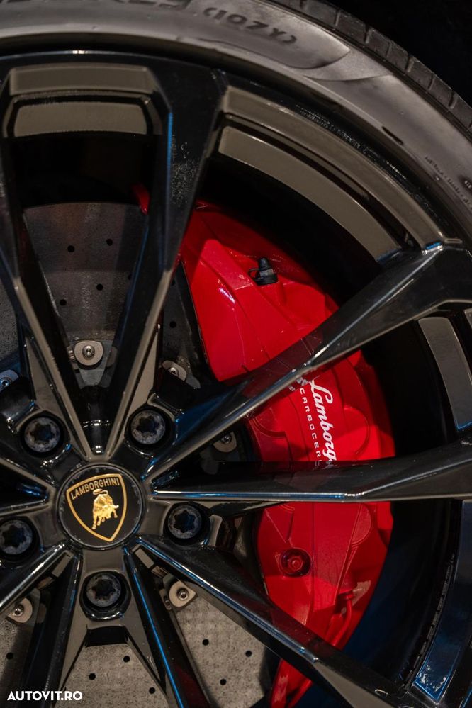 Lamborghini URUS - 23