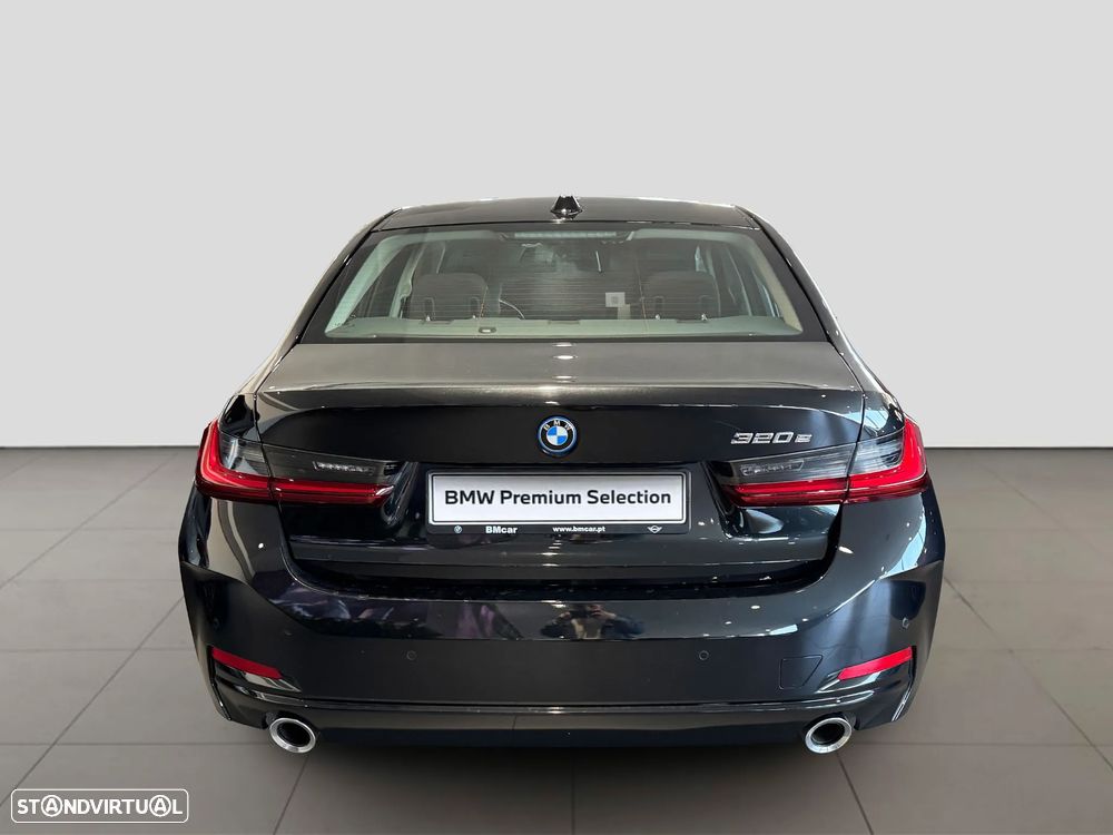 BMW 320 - 6