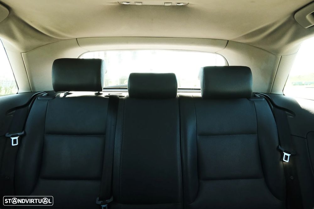 Audi A3 1.6 FSI Attraction - 14