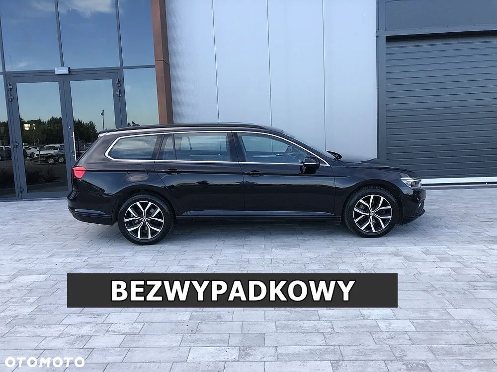 Volkswagen Passat 2.0 TDI EVO Business DSG - 2