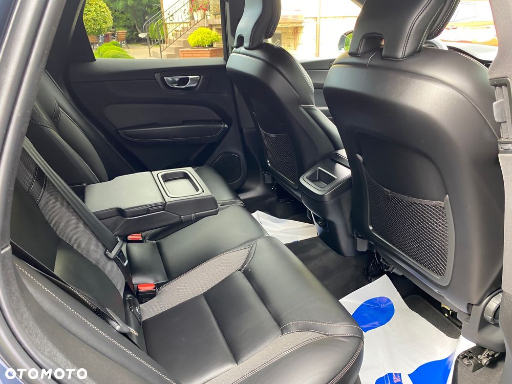 Volvo XC 60 B4 D Geartronic RDesign - 17