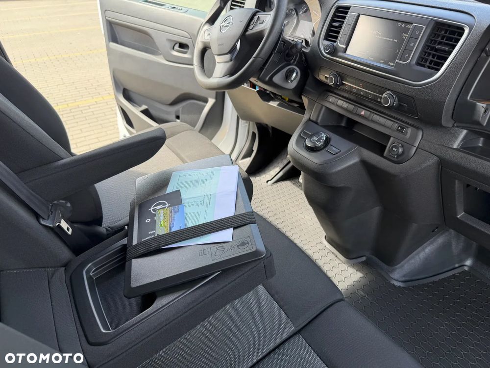 Opel Vivaro - 9