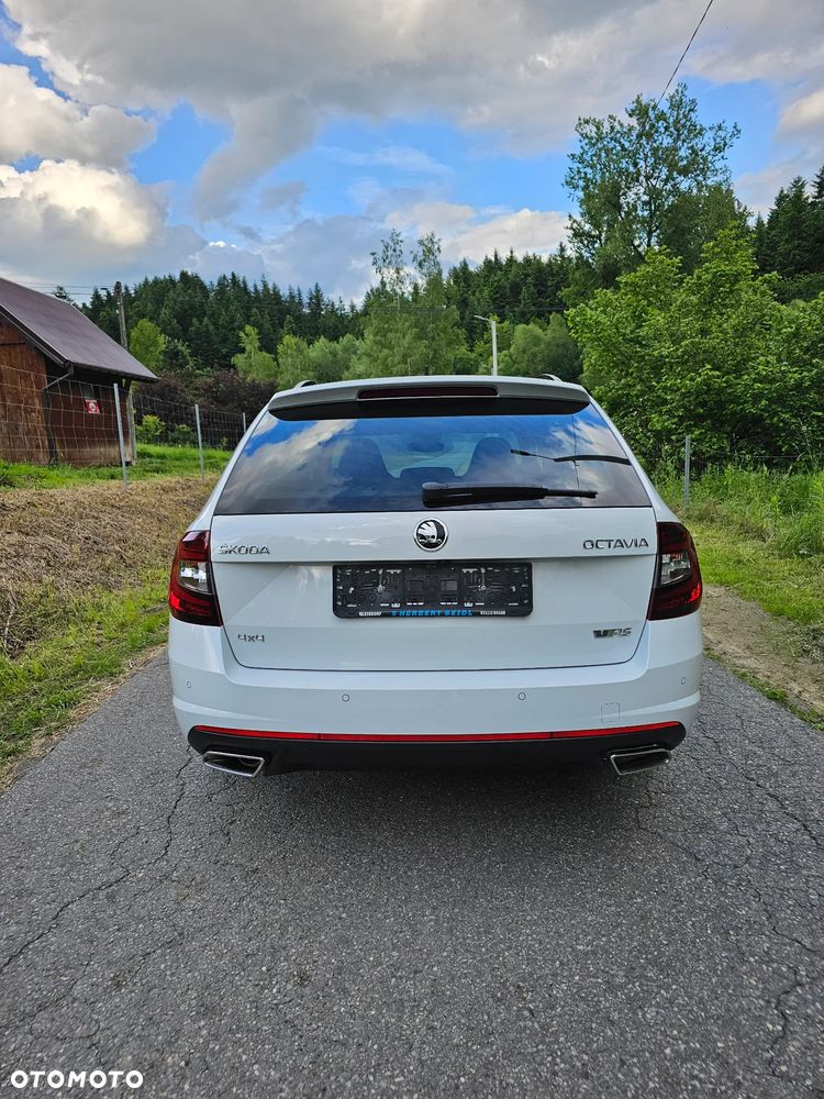 Skoda Octavia 2.0 TDI 4x4 RS DSG - 9