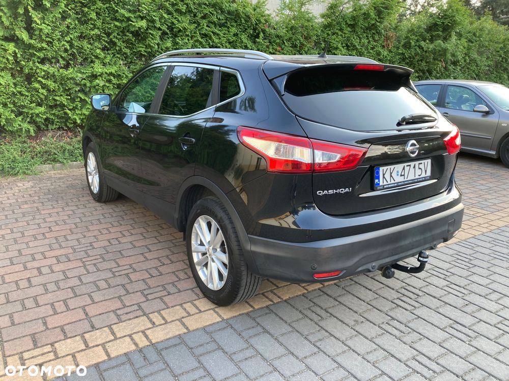 Nissan Qashqai 1.2 DIG-T Visia Xtronic - 4