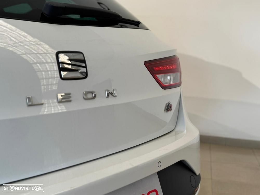 SEAT Leon ST 2.0 TDI DPF DSG FR - 18