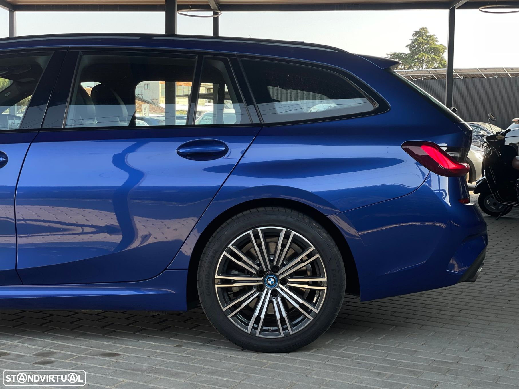 BMW 330 e Touring Pack M Auto - 5