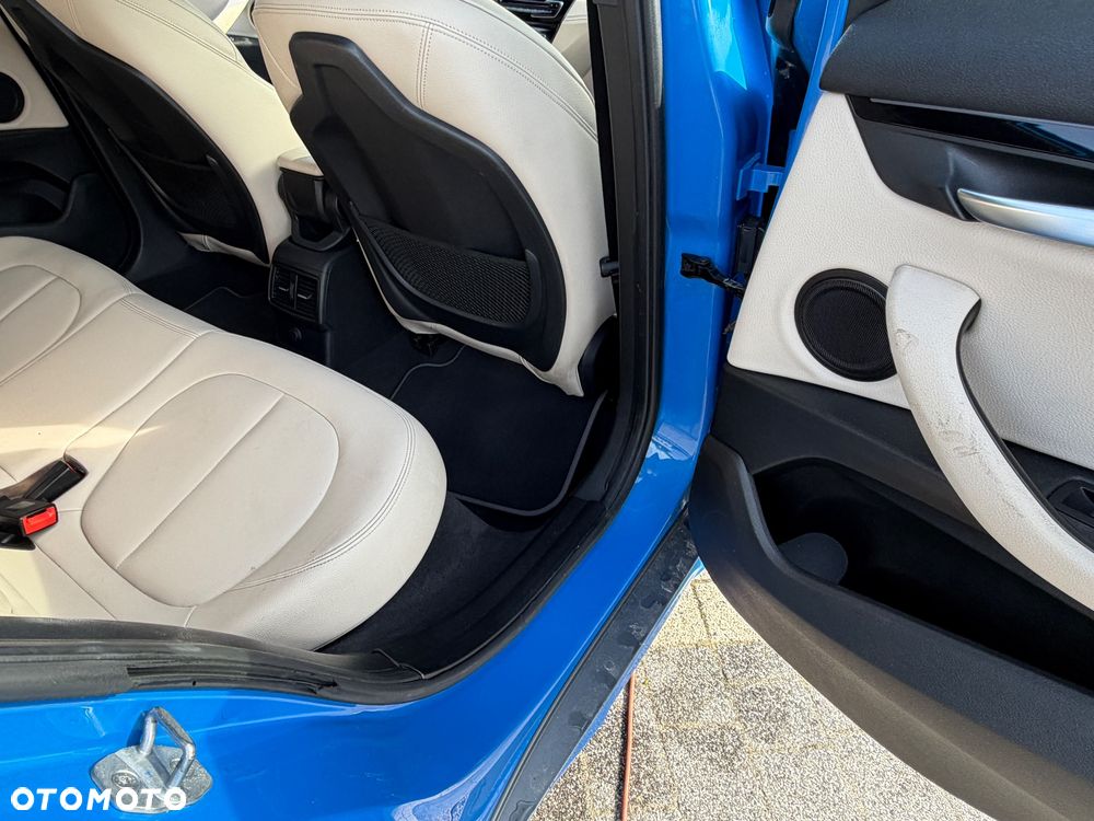 BMW X2 - 16