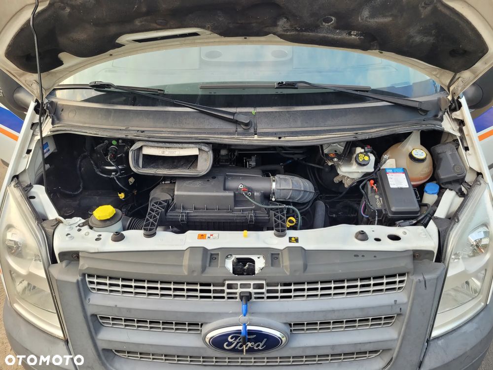 Ford Transit - 13