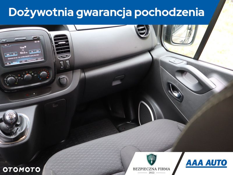 Opel Vivaro - 9