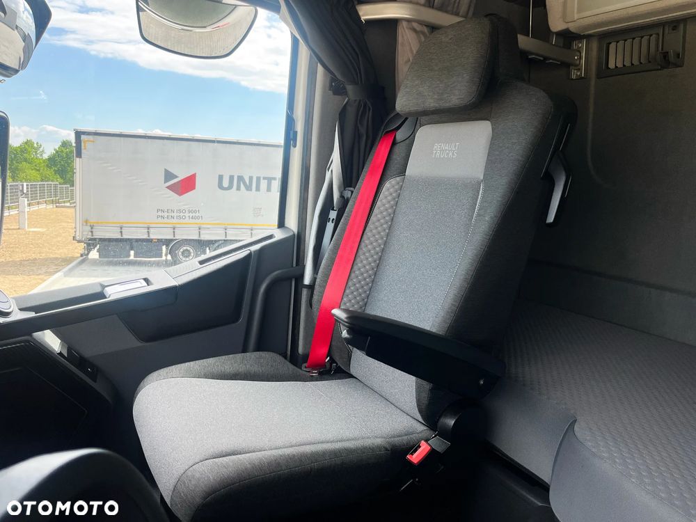 Renault T 520 - 17