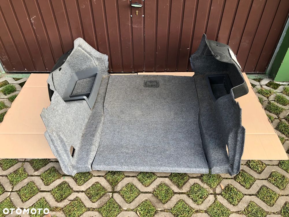 BOCZEK BAGAŻNIKA PODŁOGA SCHOWEK LEWY PRAWY BMW E92 - 1