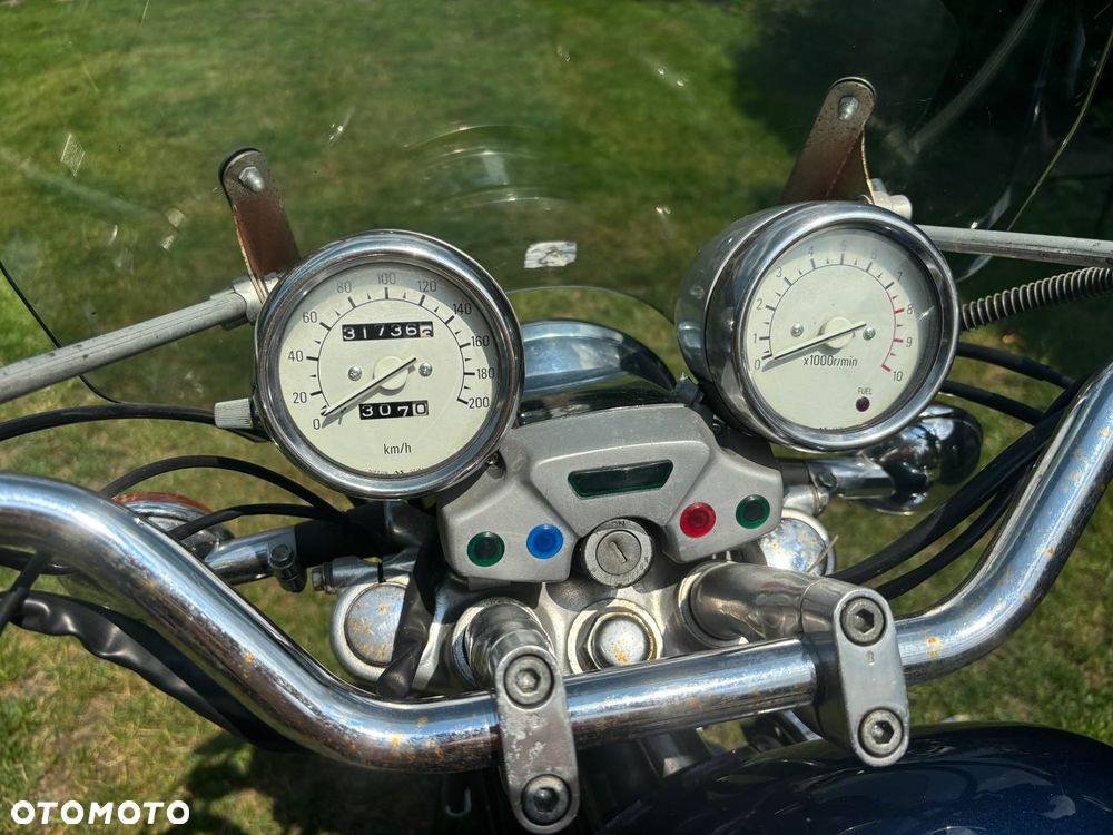 Yamaha XV - 11