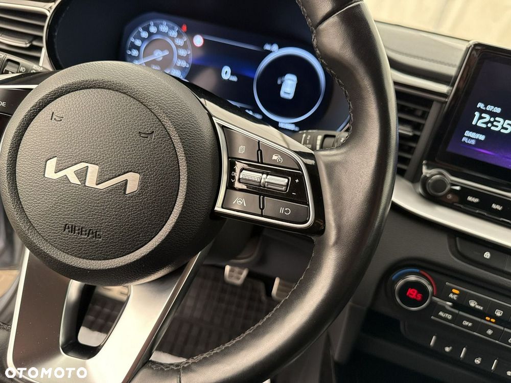 Kia Ceed - 26