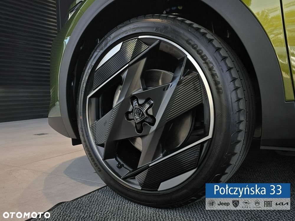 Peugeot 408 - 2
