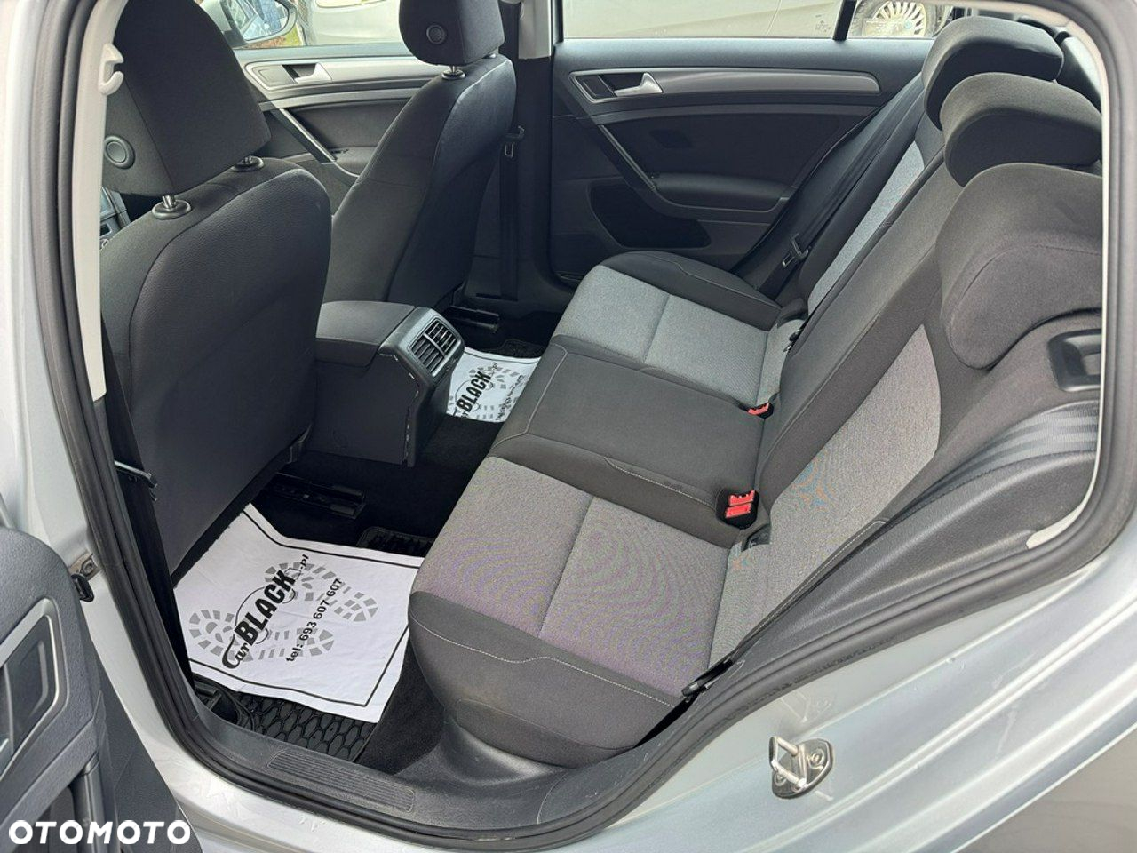 Volkswagen Golf - 14